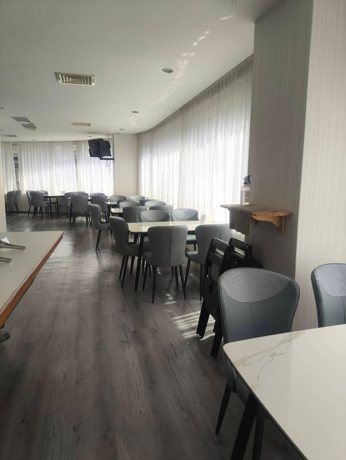Quarantine Hotel - Champion Hotel Taipei Esterno foto