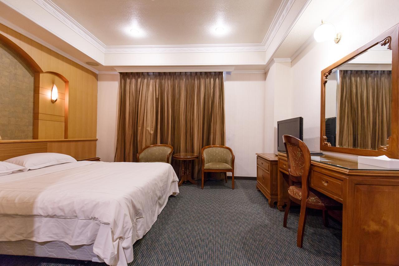 Quarantine Hotel - Champion Hotel Taipei Esterno foto